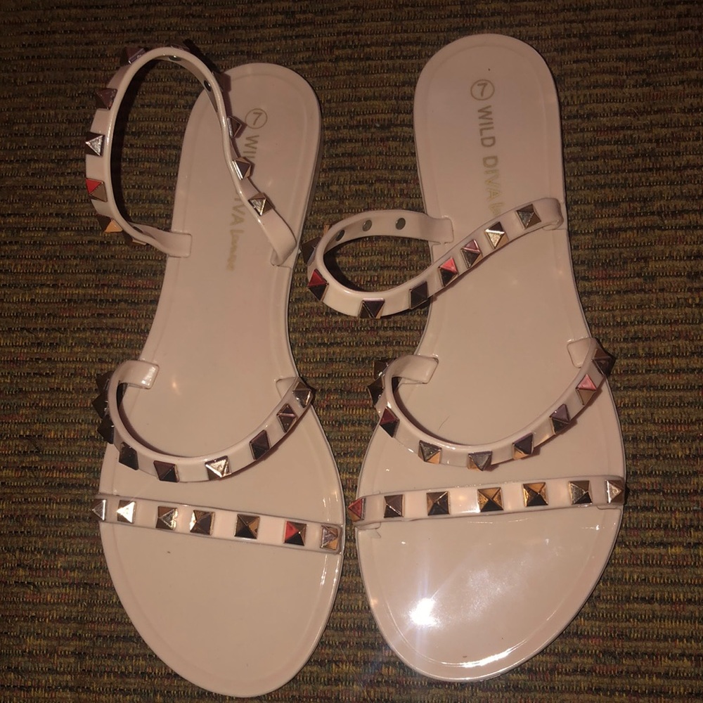 Nude sandals